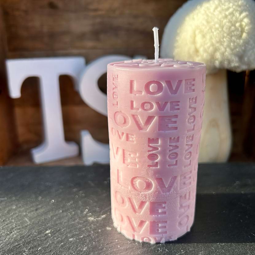 Kerzenset "Love" Säulenform und quadratisch – Bild 2