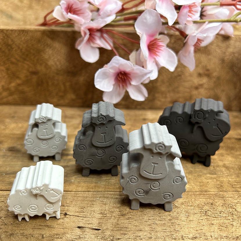 Schafherde in Graustufen