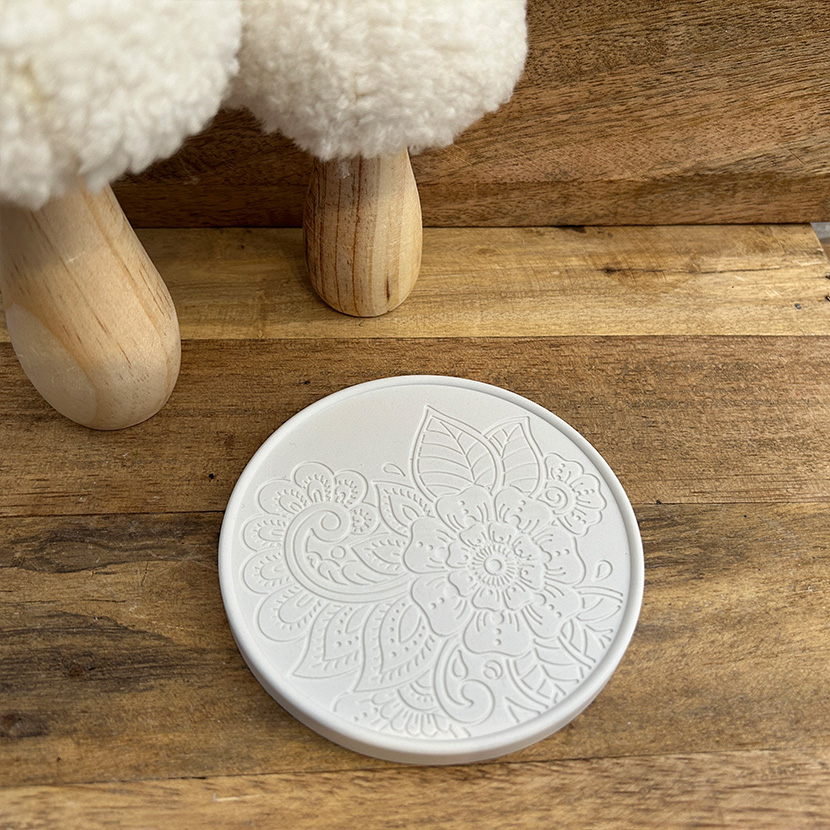 Alpaka-Figuren mit Blumen-Untersetzer – Bild 2